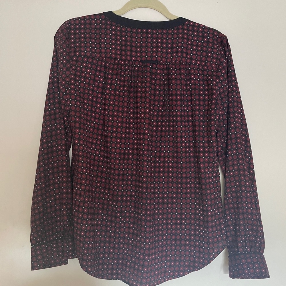 LOFT Patterned button down blouse - Picture 2 of 2